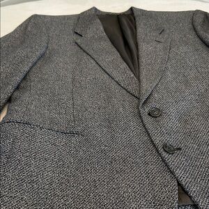 Giorgio Armani Men’s Blazer  Black and White Tweed – Size 42R
